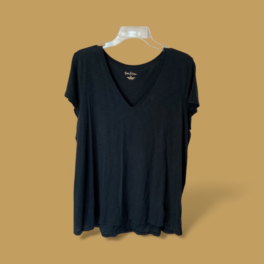 Lilly Pulitzer Black V-Neck Short Sleeve Top